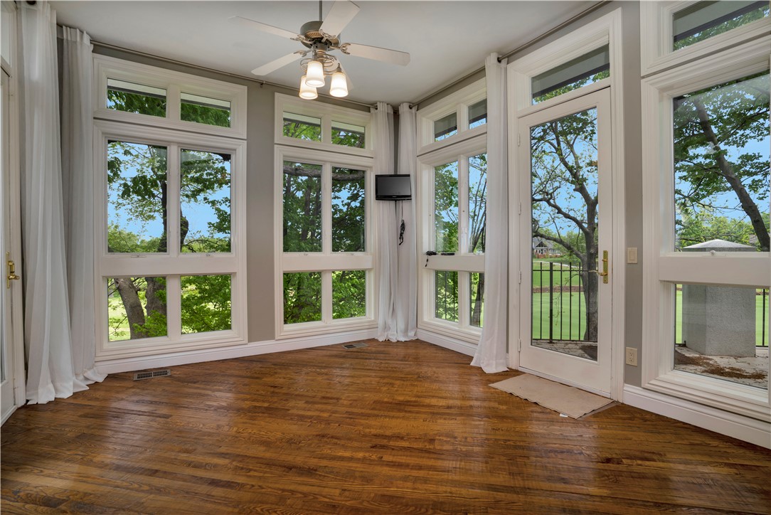 Champions Golf & Cc Rogers - Residential