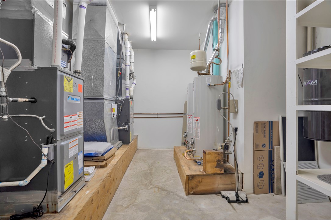 Champions Golf & Cc Rogers - Residential