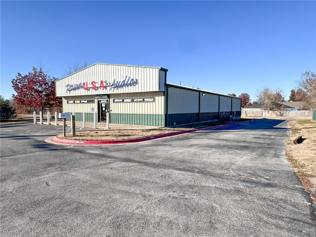 Will Moore Sub Ph 2 Bentonville - Commercial Lease