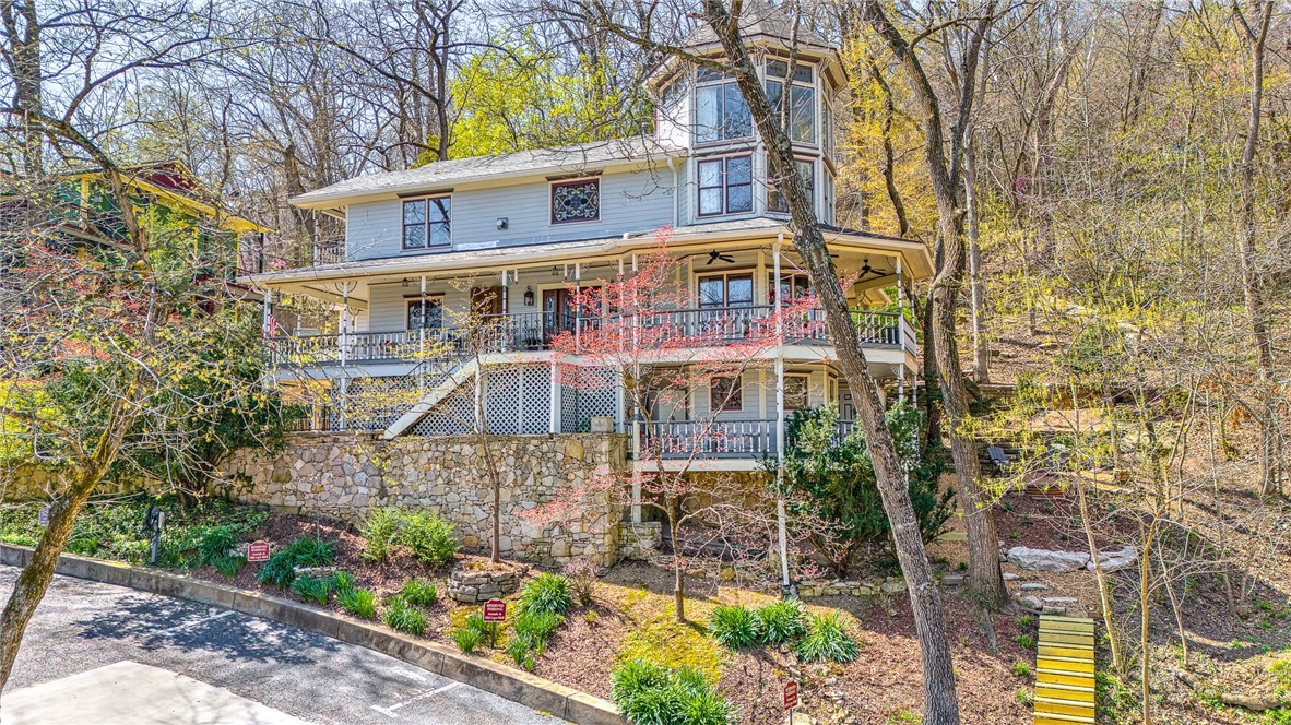 Magnetic Bays Sur - Residential