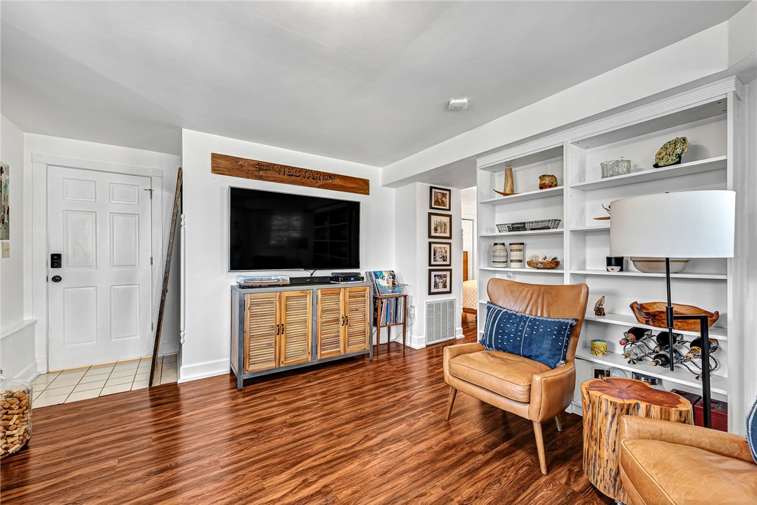 Magnetic Bays Sur - Residential