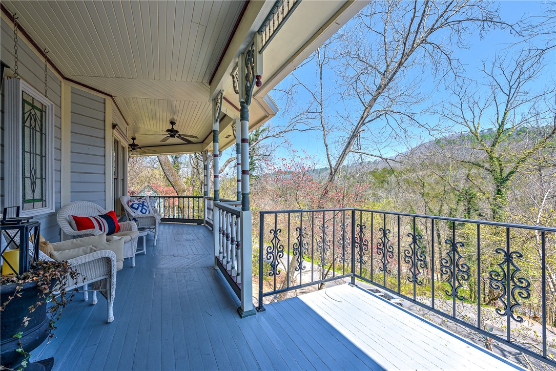 Magnetic Bays Sur - Residential