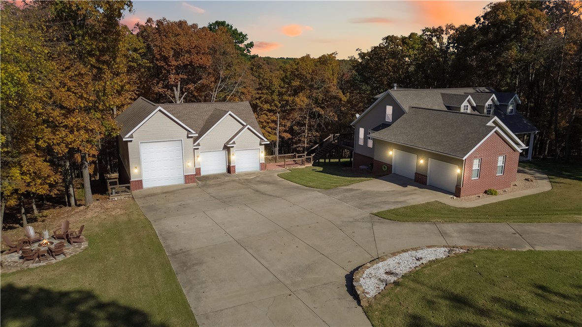 Point At Falls Hollow, The Rurban - Residential