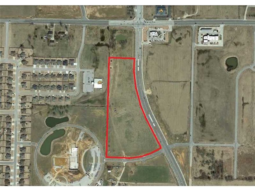 PRIME COMMERCIAL TRACT IN THE HEART OF BENTONVILLE'S FUTURE GROWTH. NEXT TO NEW BENTONVILLE ACTIVITY CENTER TO BE COMPLETED IN 2015. NEW BENTONVILLE SCHOOLS BEING CONSTRUCTED IN AREA. CLOSE TO NEIGHBORHOOD WAL-MART.