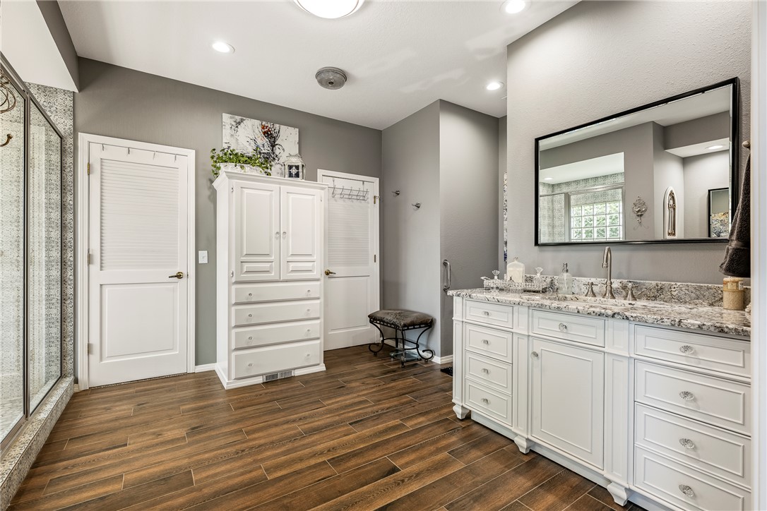 Kipling Courts Bvv - Residential