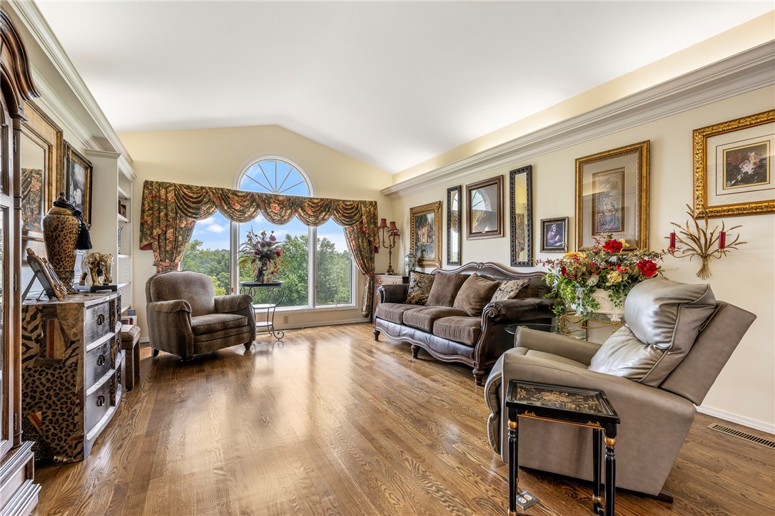 Kipling Courts Bvv - Residential