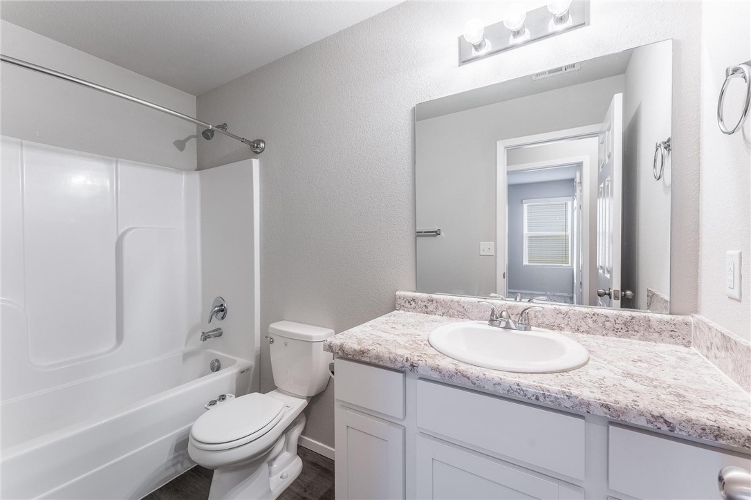 Creekside Meadows - Residential