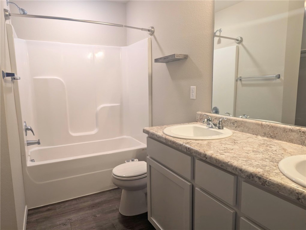 Creekside Meadows - Residential