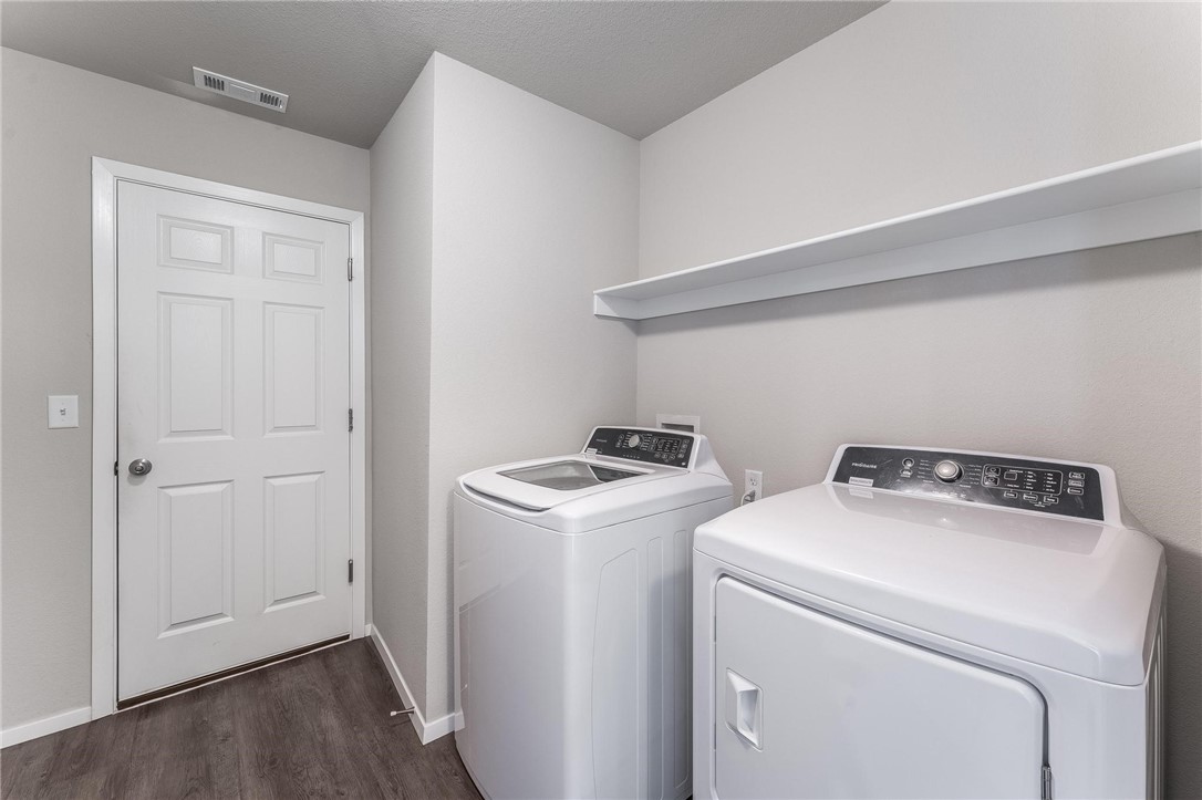 Creekside Meadows - Residential