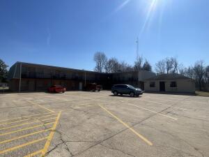 $15600 OF MONTHLY INCOME from this 16 UNIT investment property!!16 units, at 625 West K Street, have been completely remodeled. Laundromat on site, and all units are leased.