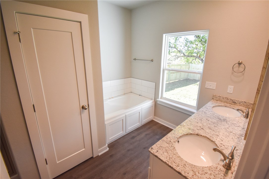 Farmington Heights, Ph I - Residential