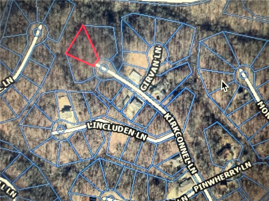 .44 acre lot in the Highlands! ~400 feet from the Branchwood Golf Course, Rec Center and Walking Nature Trail! ~1,000 Feet from Highlands Golf & Country Club!