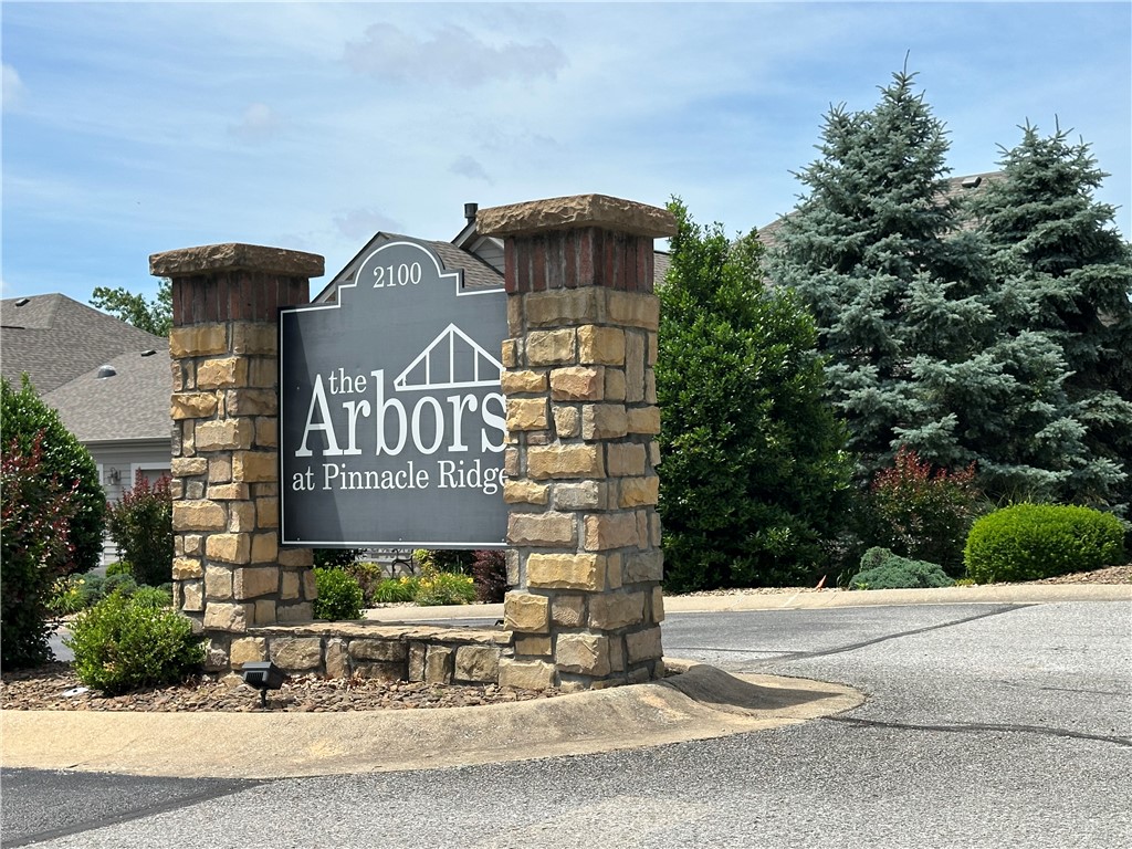 Arbors At Pinnacle Ridge - Residential