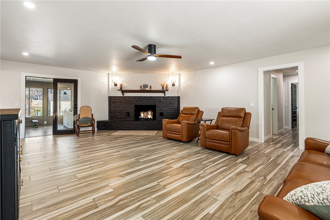 Woodland Acres - Residential