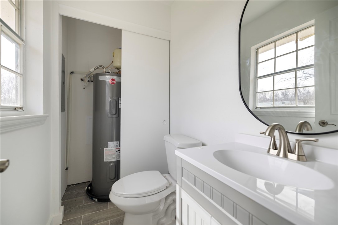 Dixieland Village 1st Add Rogers - Residential