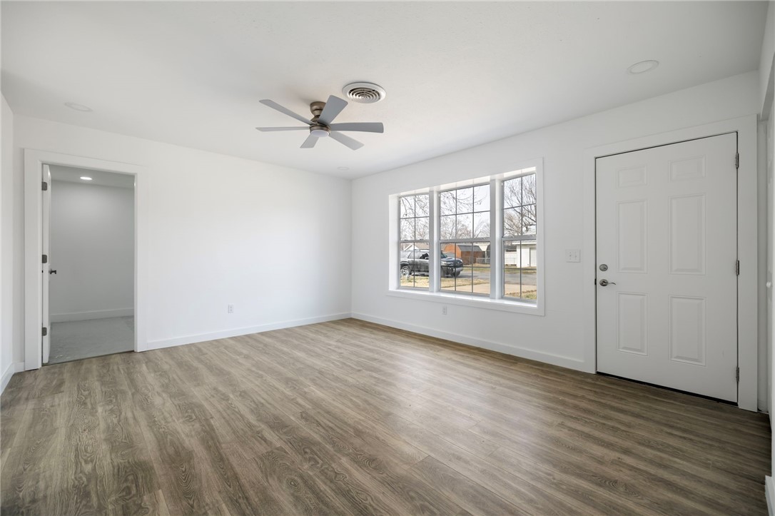 Dixieland Village 1st Add Rogers - Residential