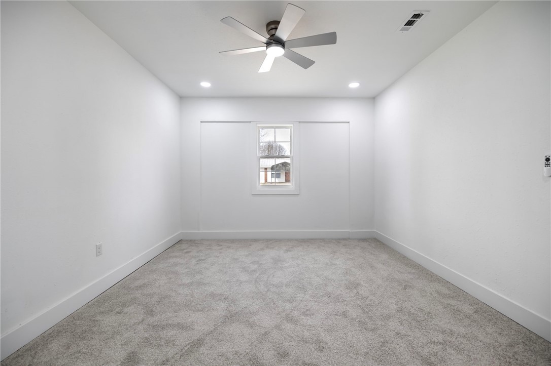 Dixieland Village 1st Add Rogers - Residential