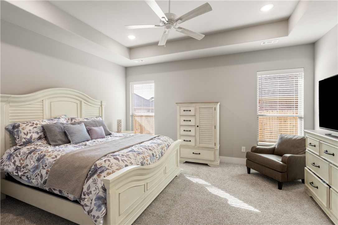 OSAGE HILLS SUB PH 1-BENTONVILLE - Residential
