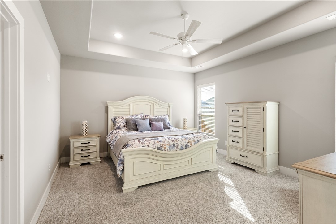 OSAGE HILLS SUB PH 1-BENTONVILLE - Residential