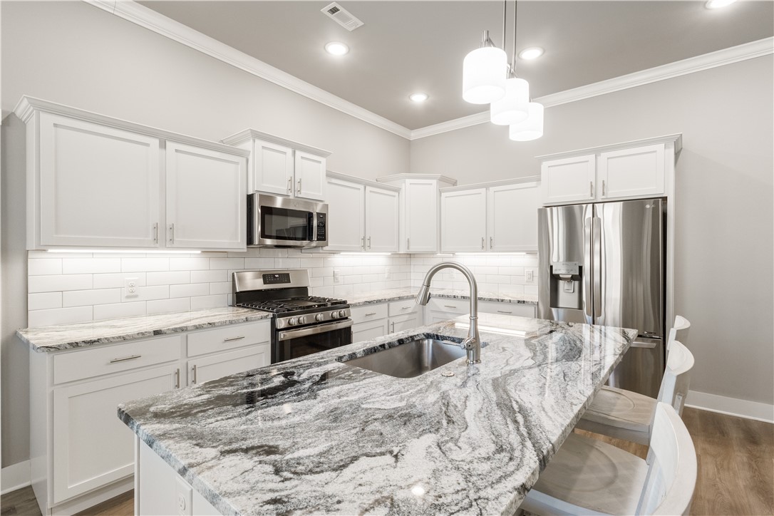 OSAGE HILLS SUB PH 1-BENTONVILLE - Residential