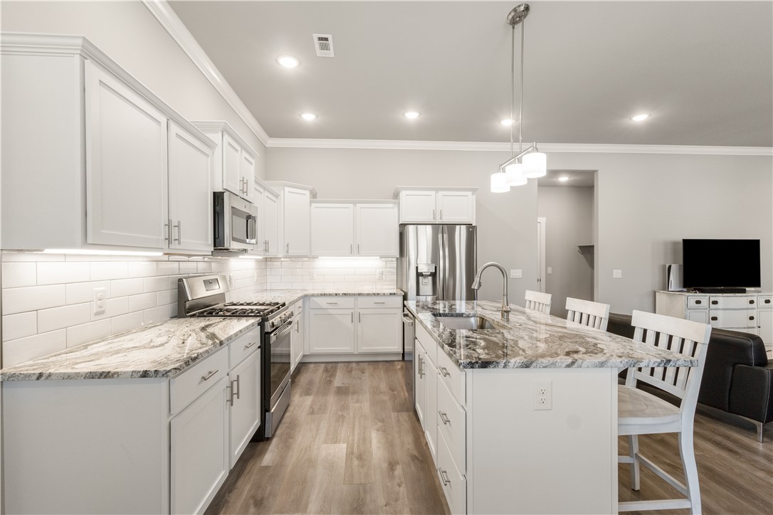 OSAGE HILLS SUB PH 1-BENTONVILLE - Residential