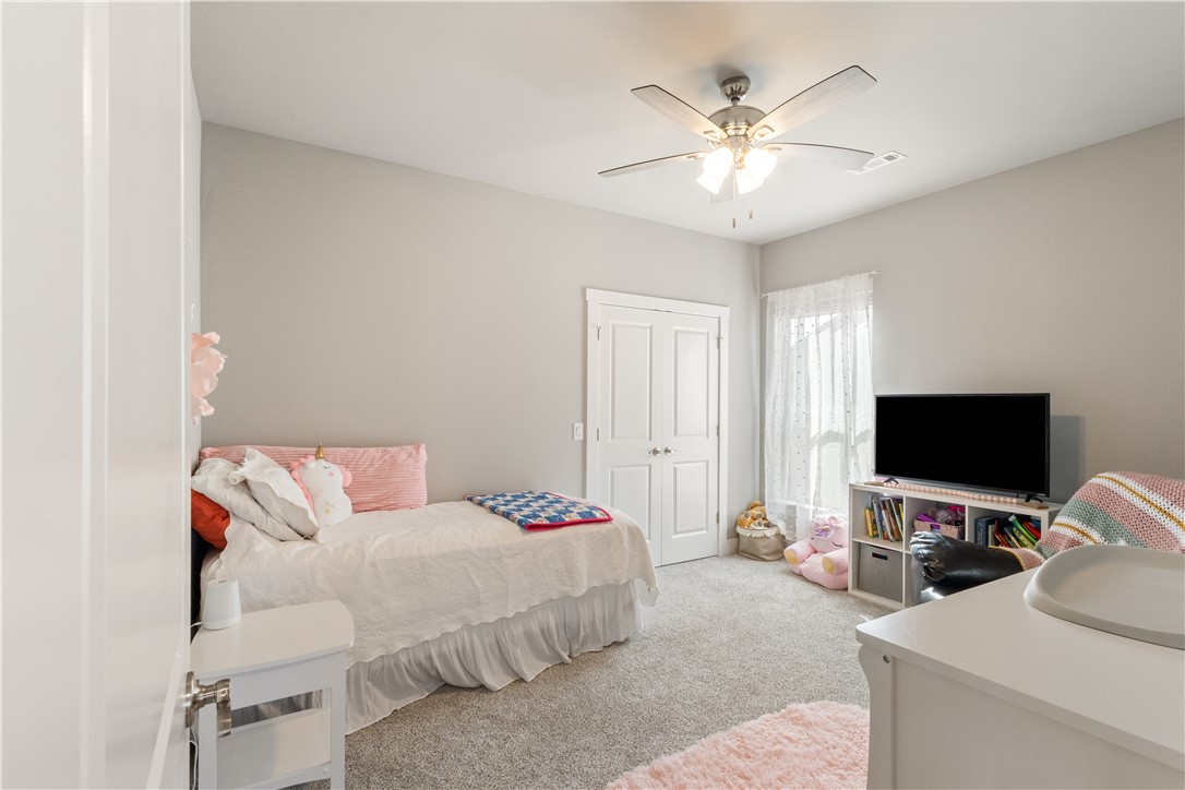 OSAGE HILLS SUB PH 1-BENTONVILLE - Residential