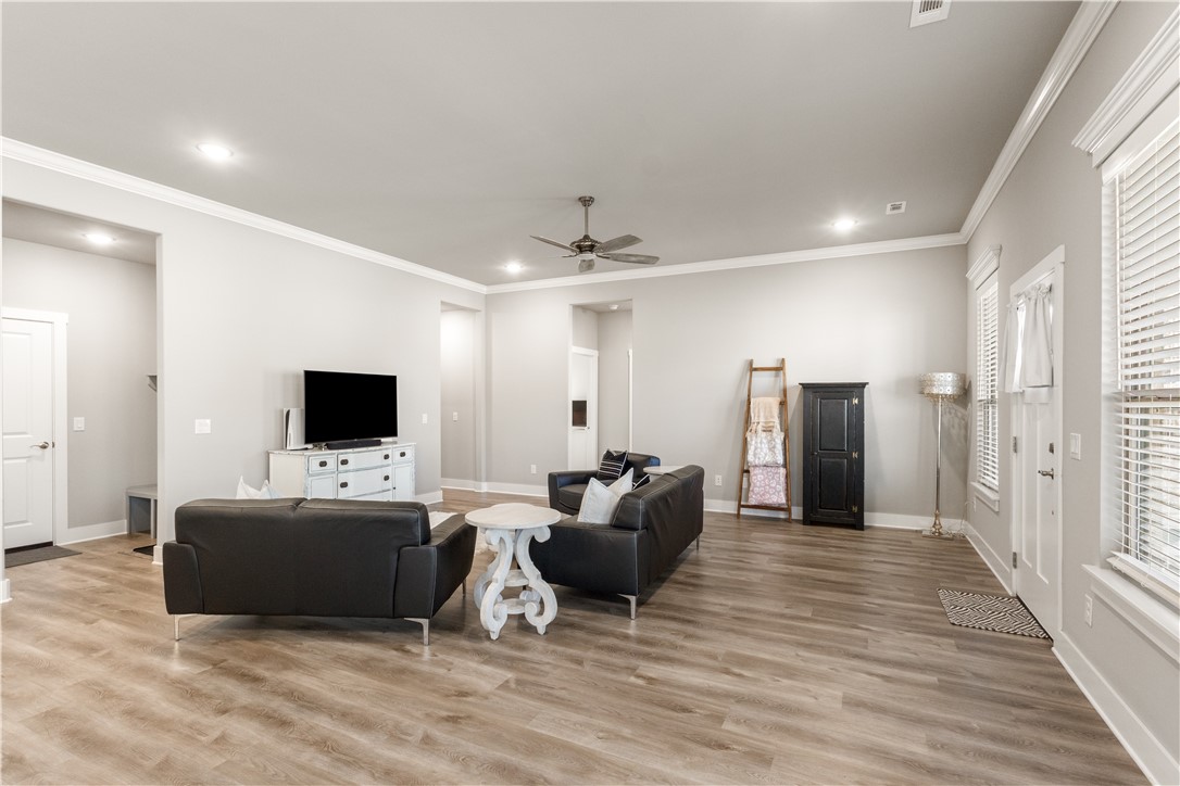 OSAGE HILLS SUB PH 1-BENTONVILLE - Residential