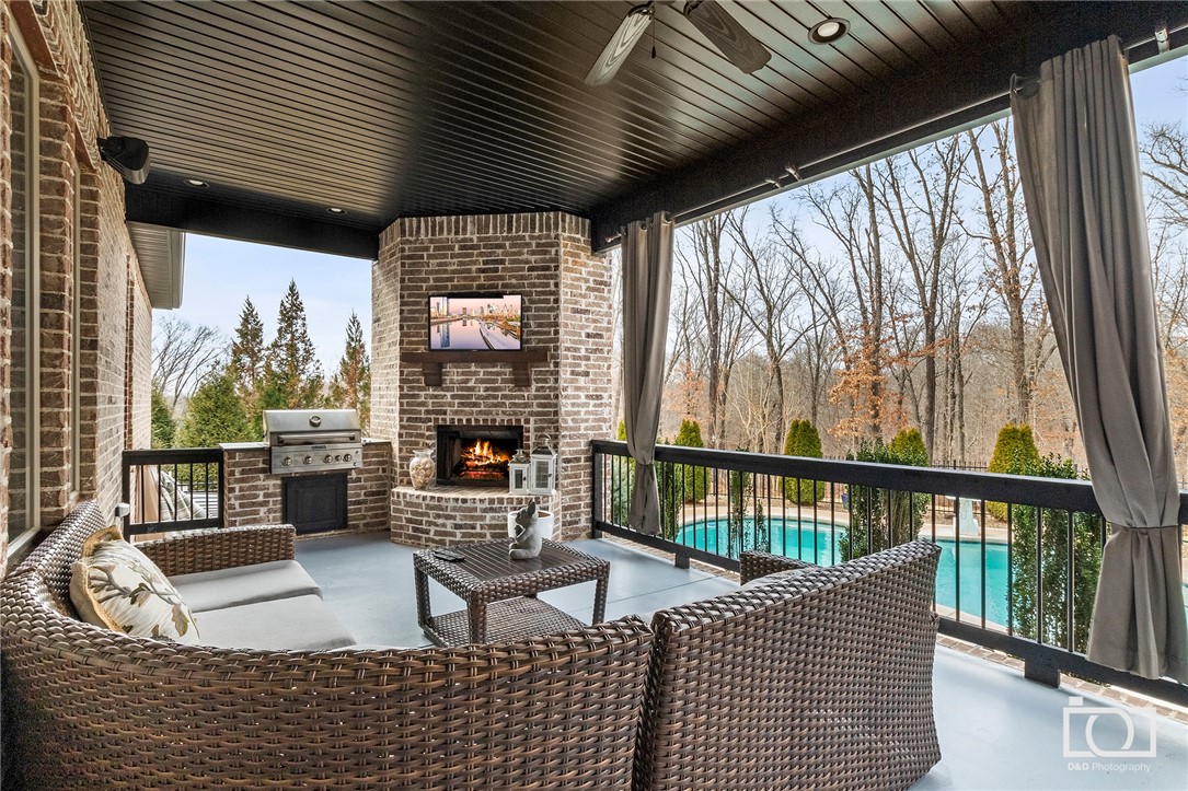 Versailles Sub - Residential