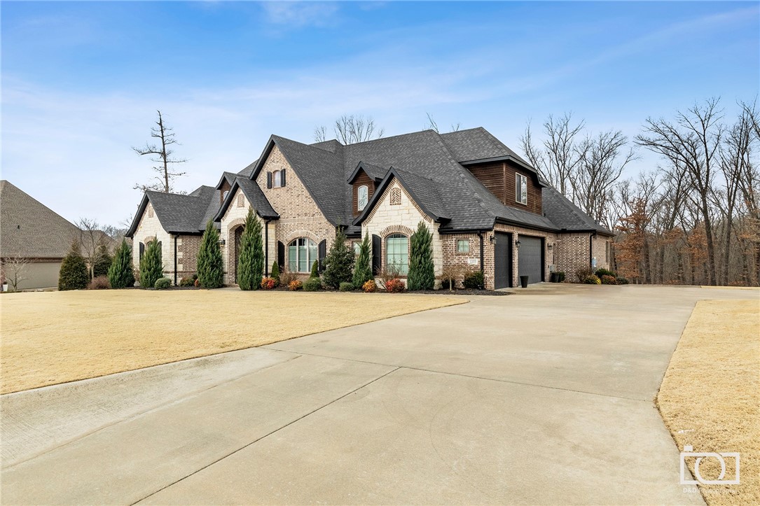 Versailles Sub - Residential