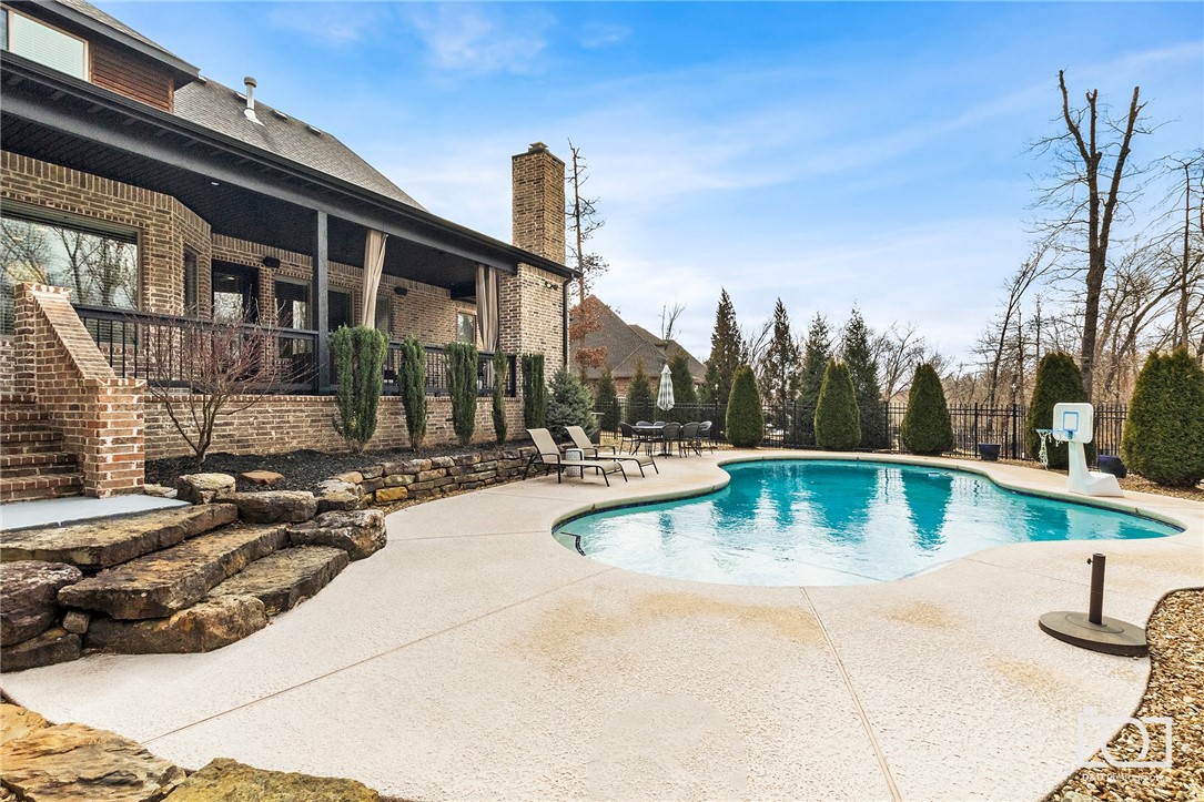 Versailles Sub - Residential