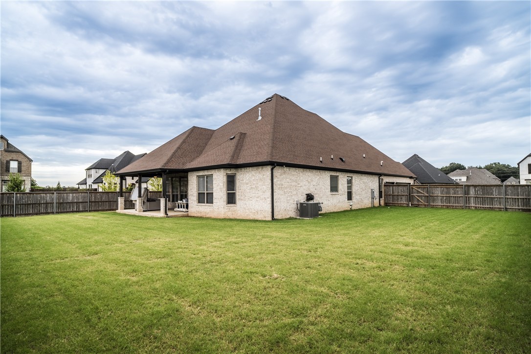 Lochmoor Club Sub Ph Ii Bentonville - Residential