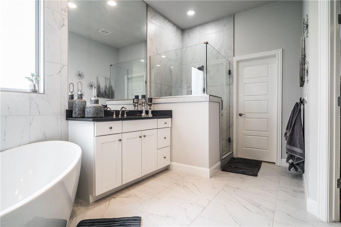 Lochmoor Club Sub Ph Ii Bentonville - Residential