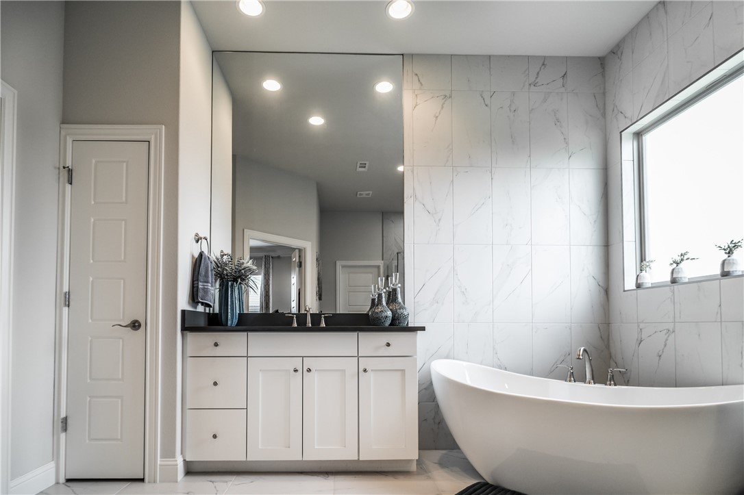 Lochmoor Club Sub Ph Ii Bentonville - Residential