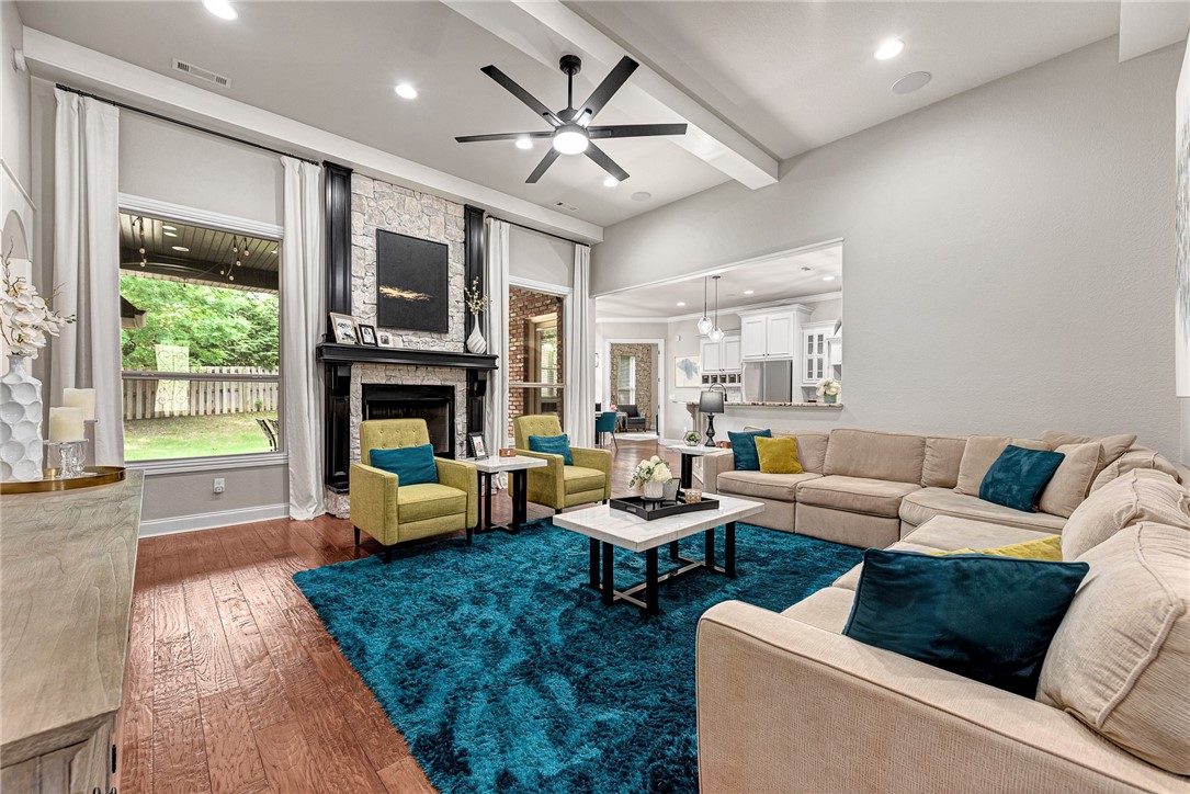 Shadow Valley Pud Ph Vii Rogers - Residential