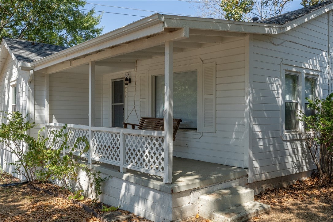 258 W Miller Street