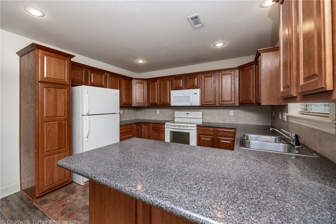 Country Meadows - Residential Lease