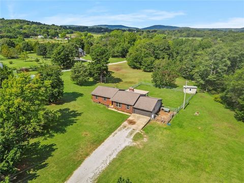 11322 SW Campbell Road Fayetteville AR 72701