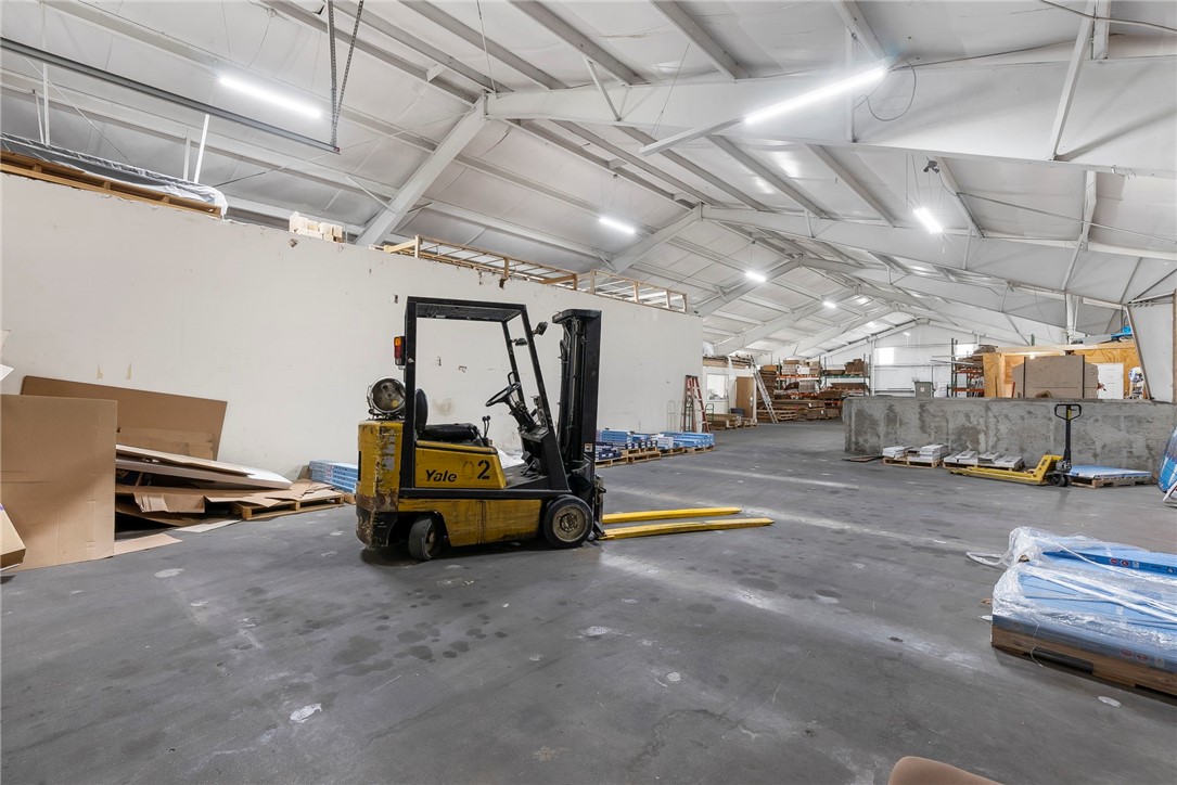 07-19-29-ROGERS - Commercial Lease