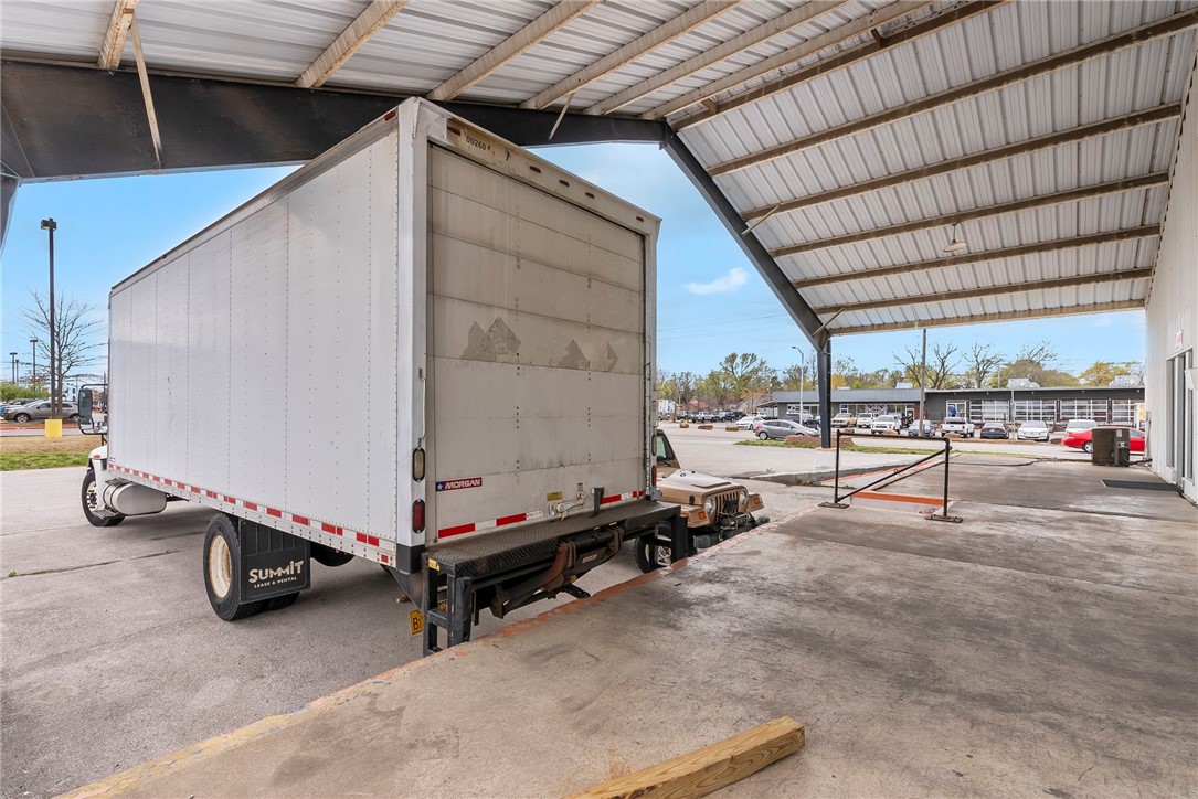 07-19-29-ROGERS - Commercial Lease