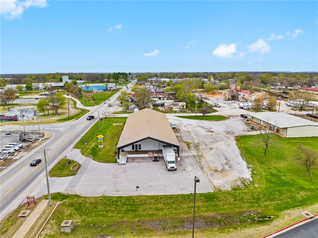 07-19-29-ROGERS - Commercial Lease