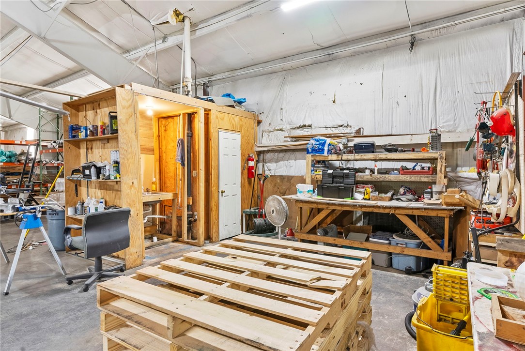 07-19-29-ROGERS - Commercial Lease