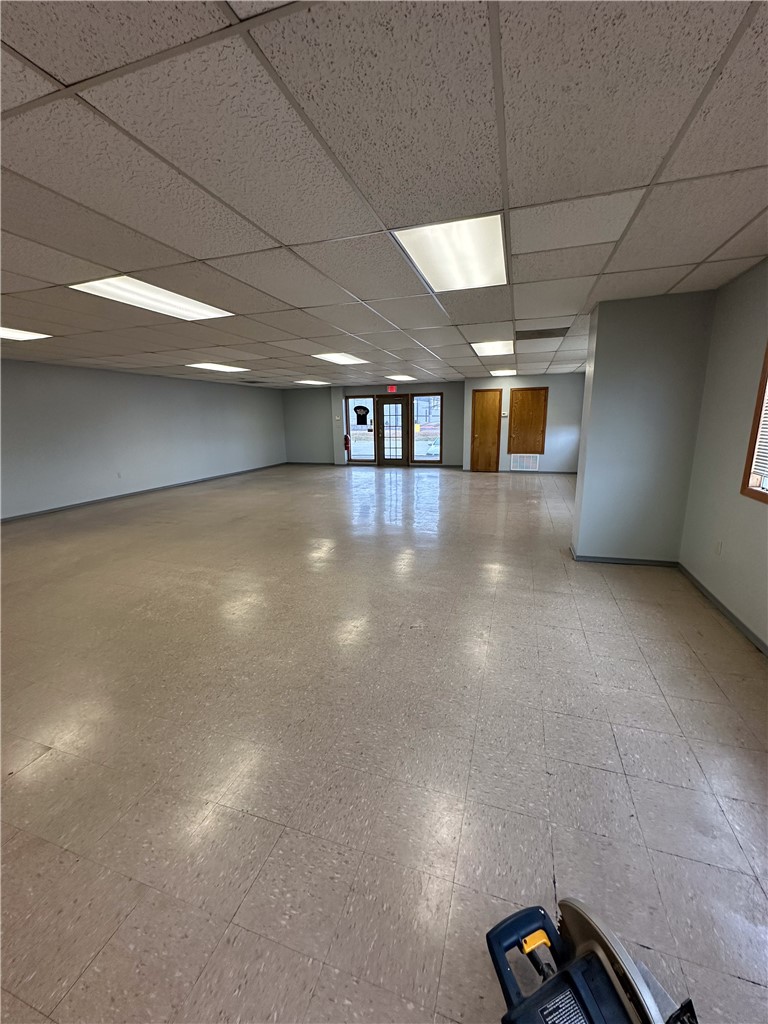 07-19-29-ROGERS - Commercial Lease