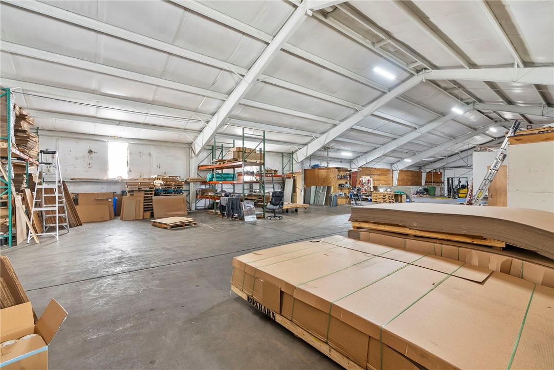 07-19-29-ROGERS - Commercial Lease