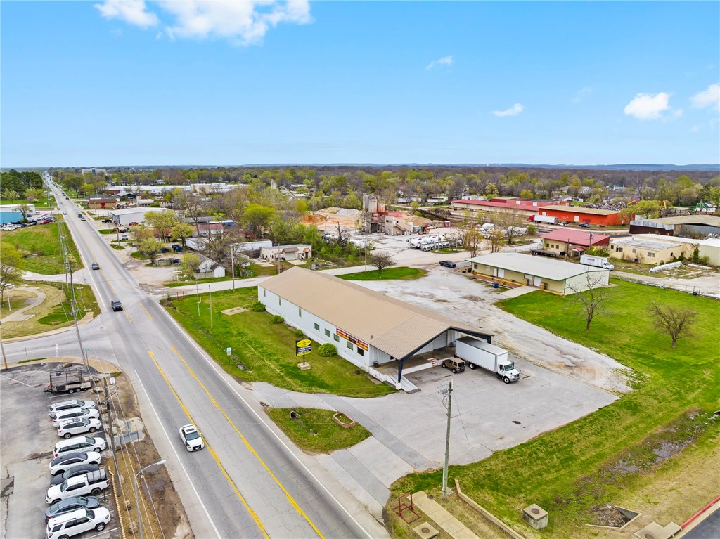 07-19-29-ROGERS - Commercial Lease