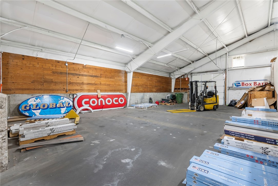 07-19-29-ROGERS - Commercial Lease