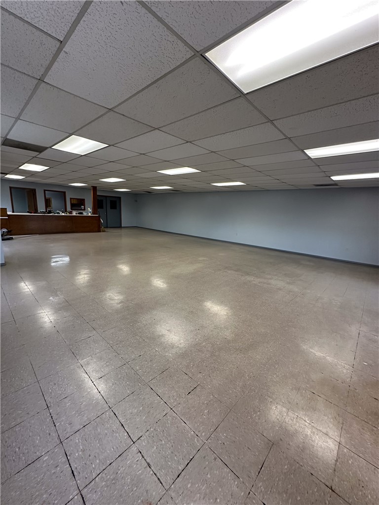 07-19-29-ROGERS - Commercial Lease