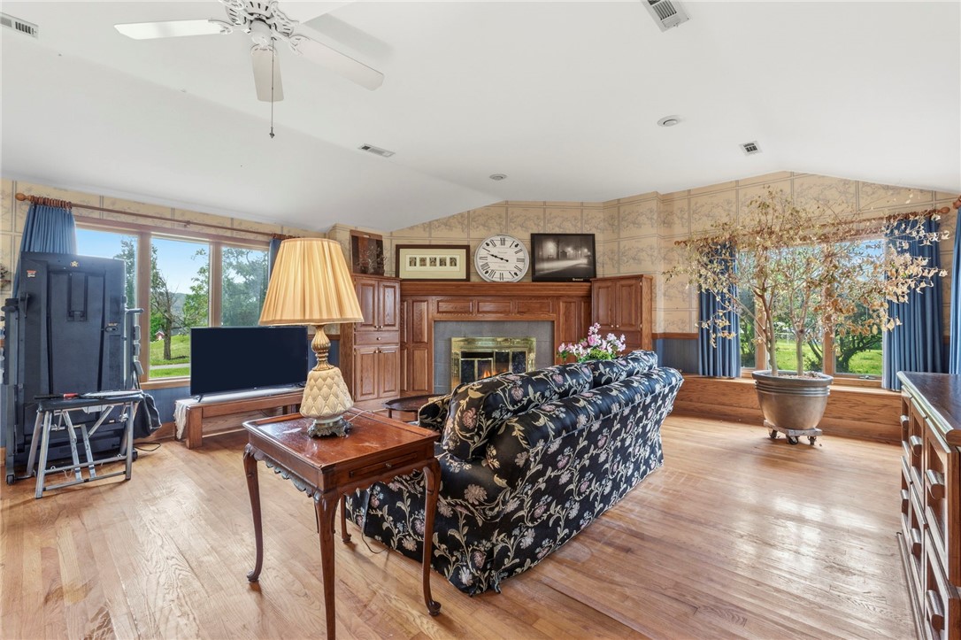 Unlotted Holiday Island - Residential
