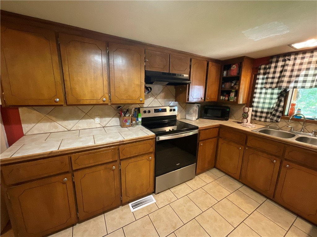 Clarksville 12924 - Residential