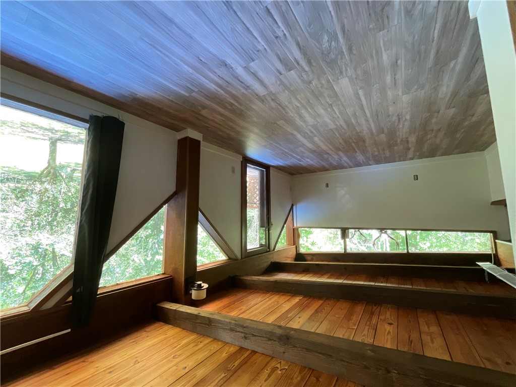 Clarksville 12924 - Residential