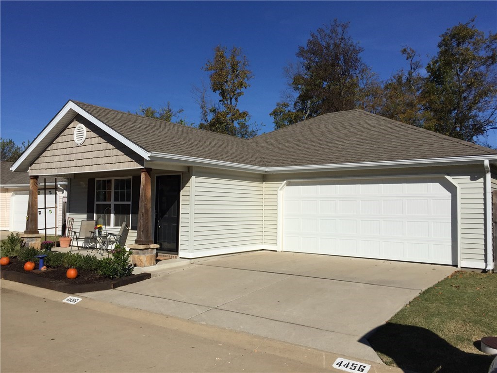 Cottage style 3 Bedroom/2 Bath home convenient to the University of Arkansas. Open floor plan with high end laminate flooring throughout. No carpet! Lots of natural light. 2 car garage, Fenced in backyard. Backs up to green space. Available 8/1. This is a non-smoking property. Security deposit $1495. A pet is negotiable. Showings should start on 7/14.